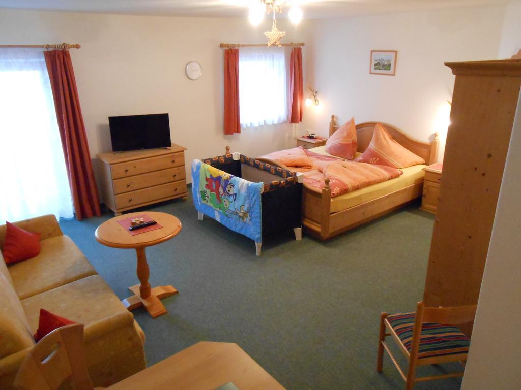 Pfannelerhof Leutasch Room photo