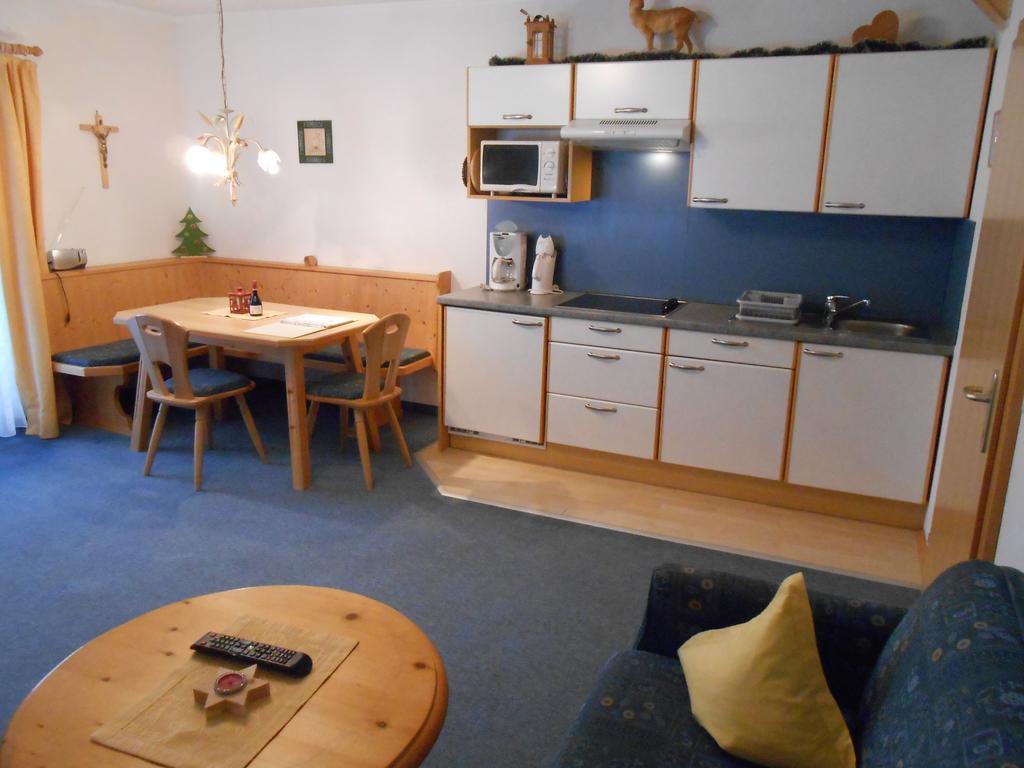 Pfannelerhof Leutasch Room photo